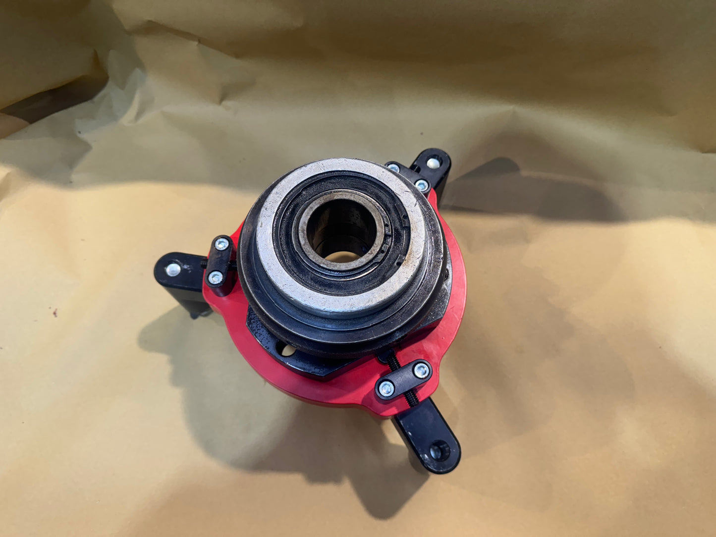 Adjustable doughnut plates for Elsa bearings and Legs