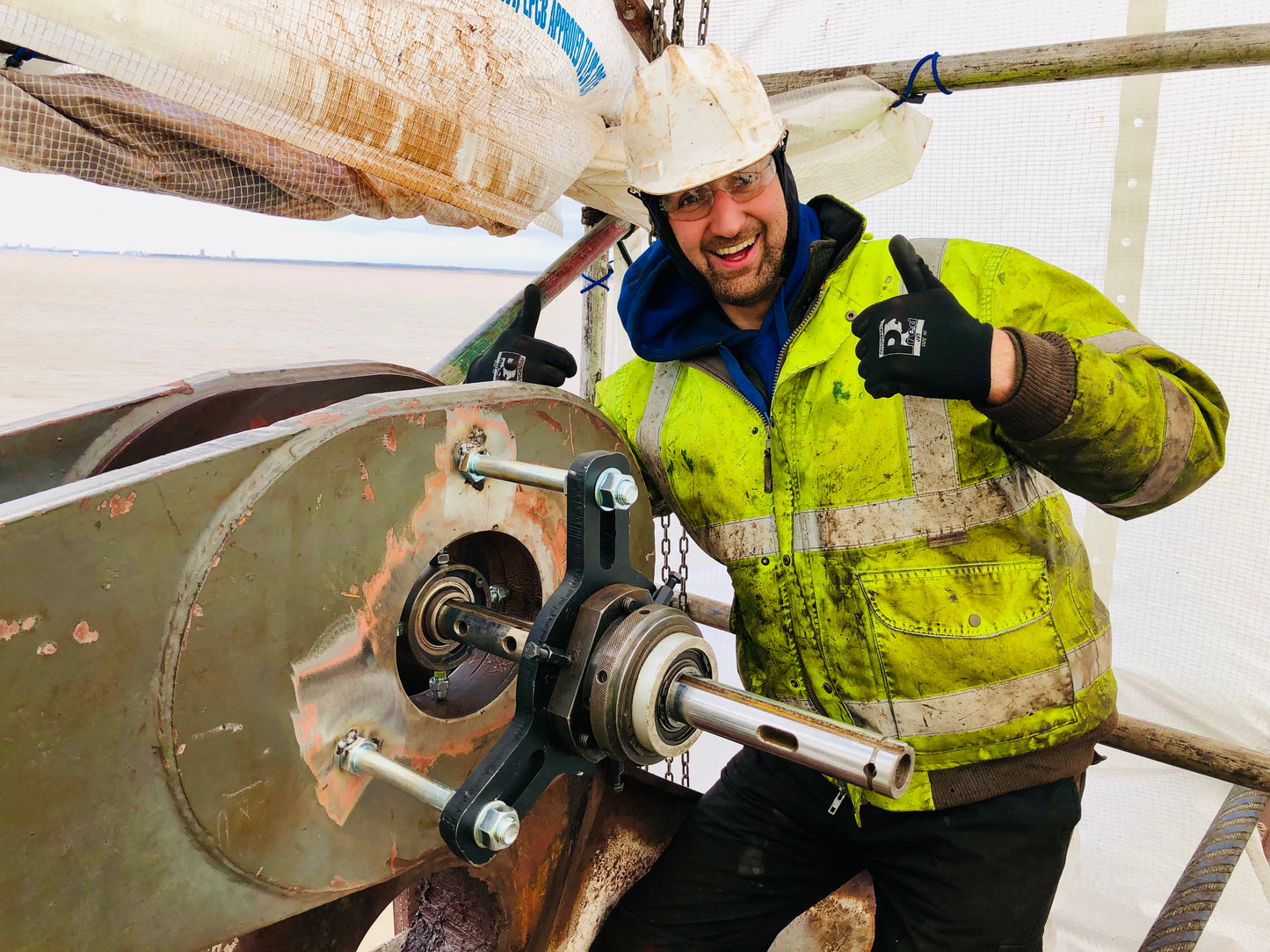Adjustable star plates for Elsa bearings